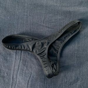 Coulbourne black bottoms